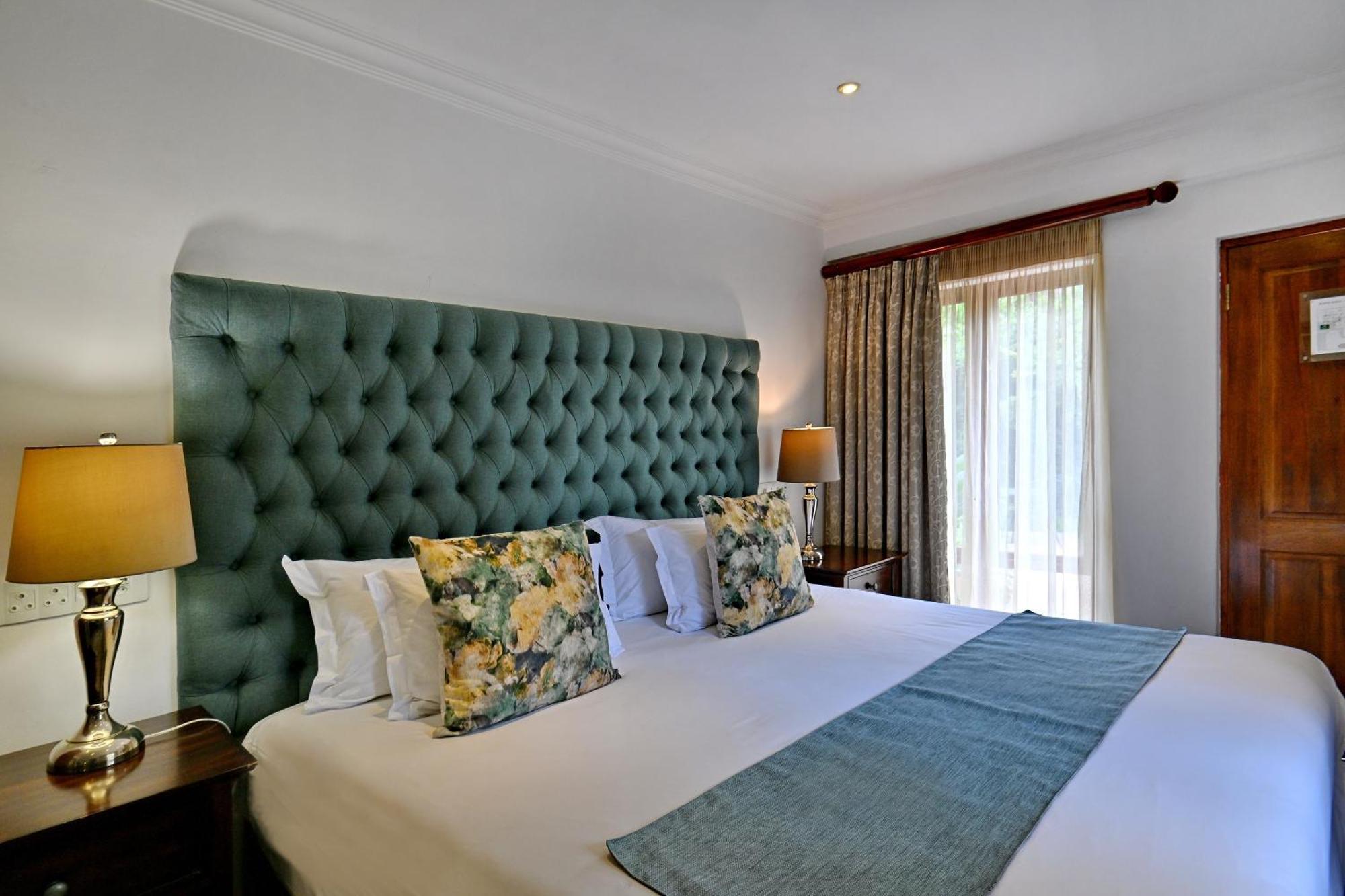 Black Eagle Hotel & Spa Roodepoort Bilik gambar