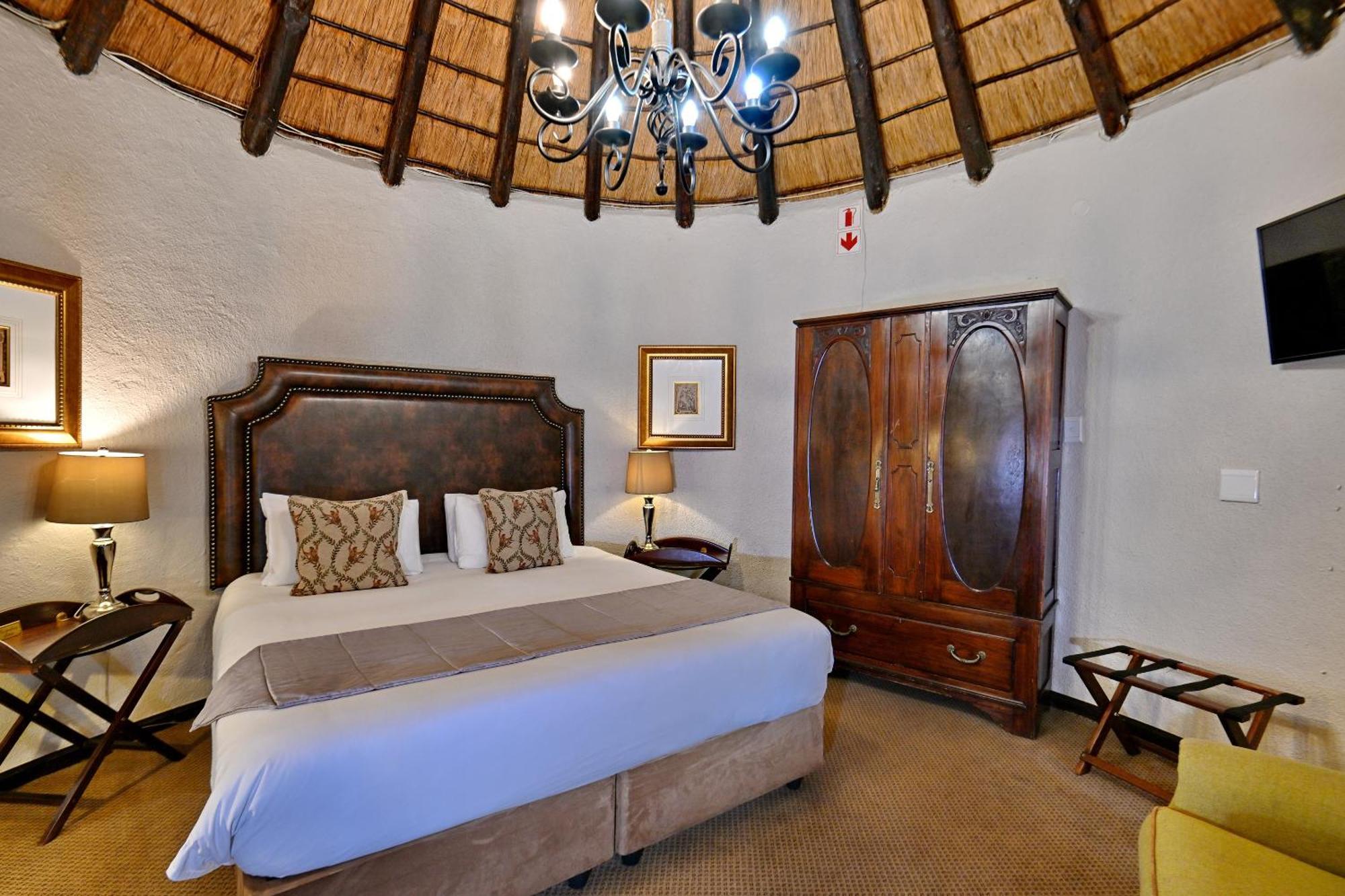 Black Eagle Hotel & Spa Roodepoort Bilik gambar